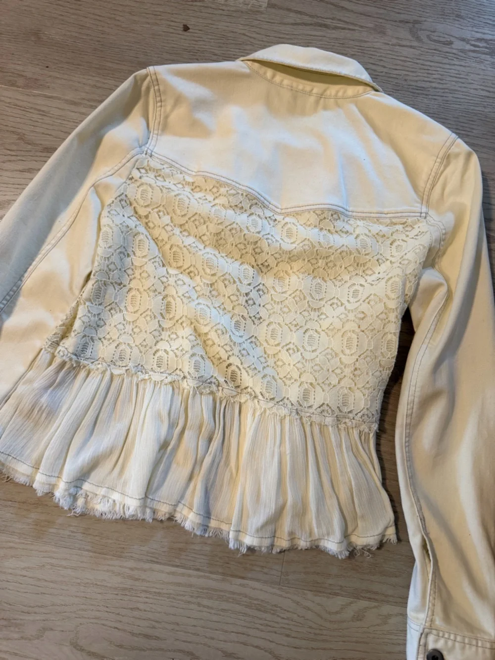 Free People Ivory Lace-Panel Boho Peplum Jacket size Sm/med (6) - Picture 9 of 9